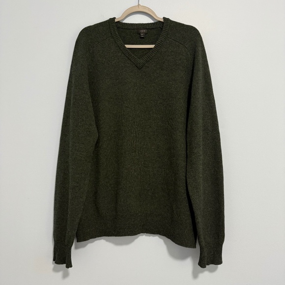 J Crew Men’s Tall 100% Lamb Wool Green Pullover Sweater Size XLT - Picture 1 of 7